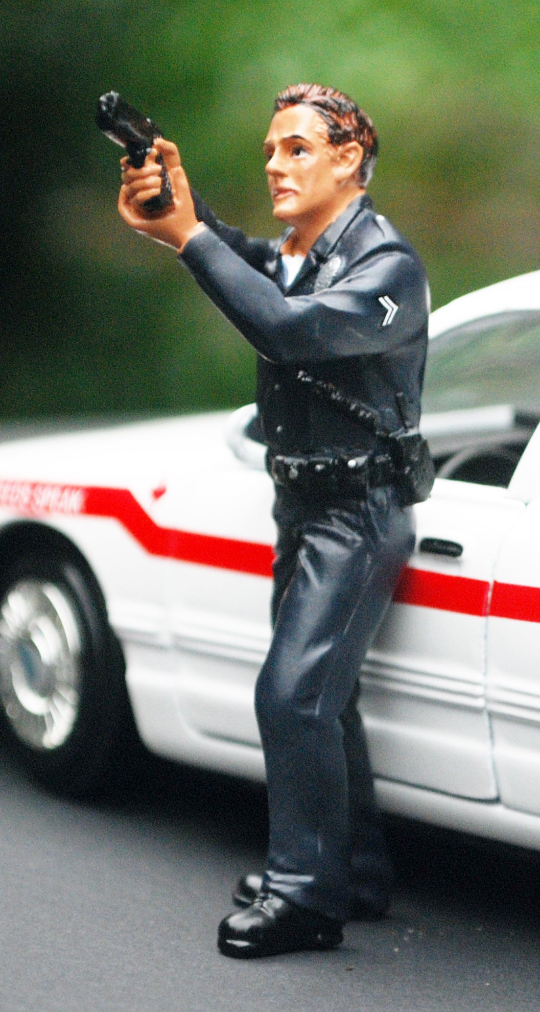 24031B American Diorama Police Officer Set of 4 1:24