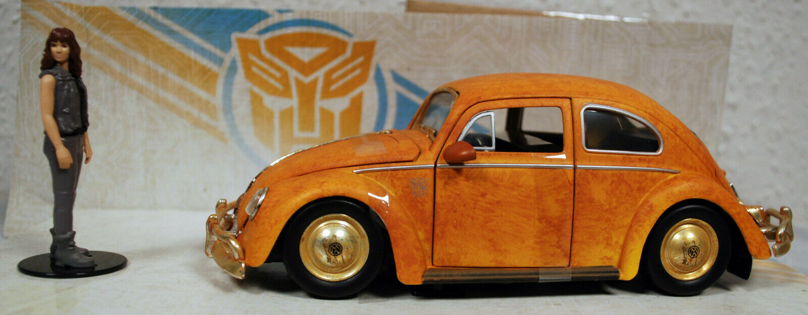 Jada Toys 30114 VW Beetle Käfer w. Charlie Figure 1:24 Transformers Bumble Bee