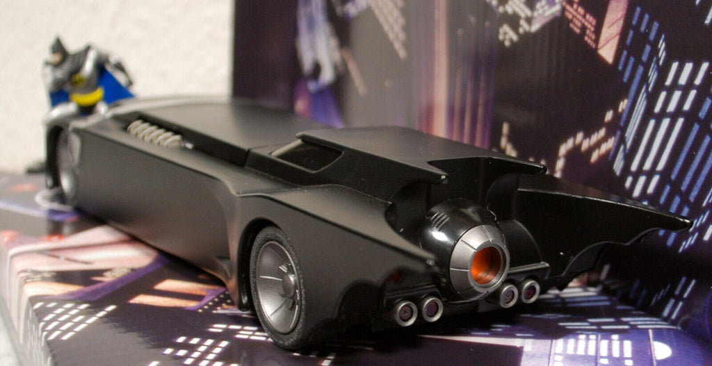 Batmobile & Batman Animated Series  inkl. Figur 1:24 Jada 30916