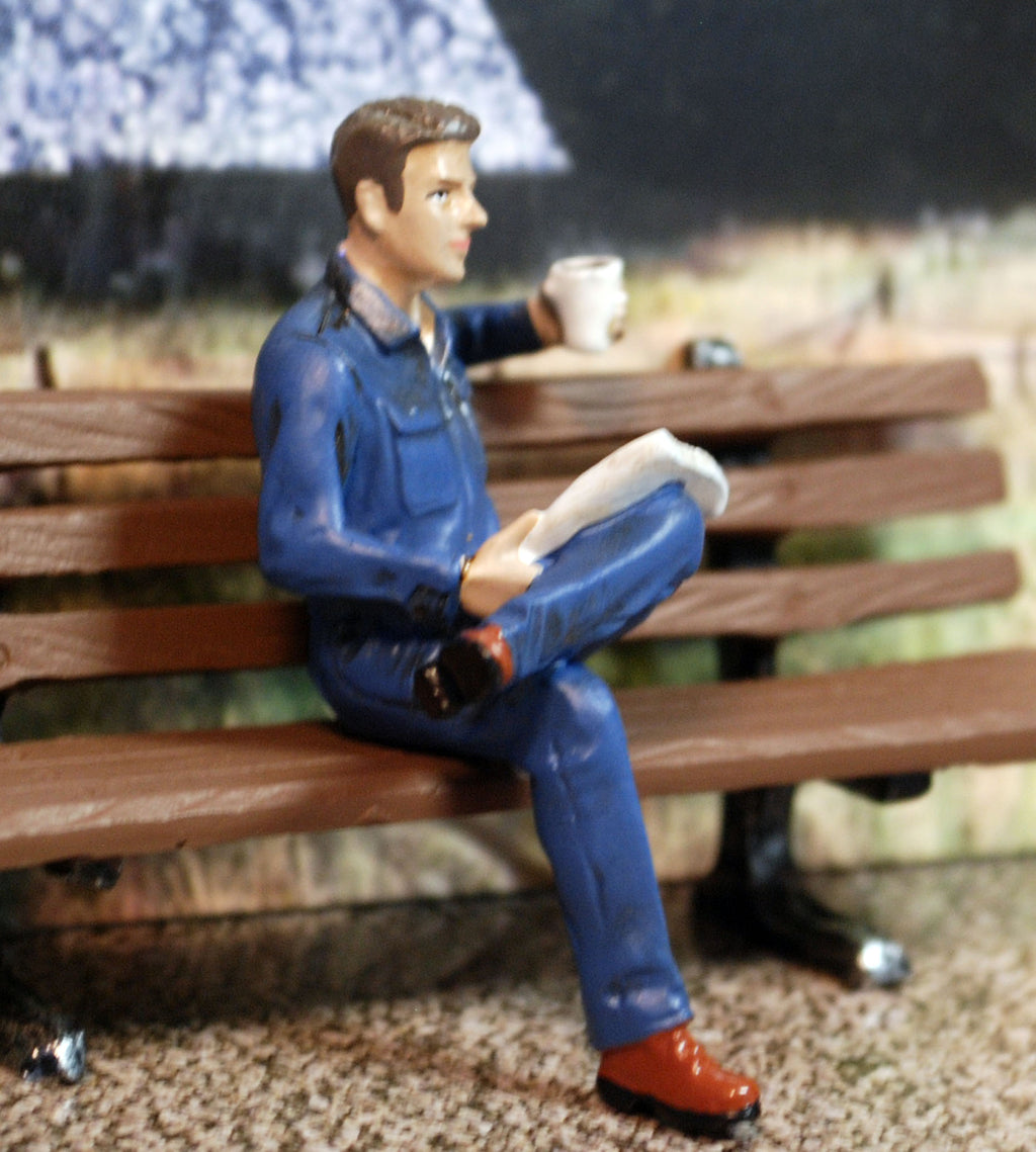 38332 American Diorama Sitting Mechanic I 1:24 neu 2020