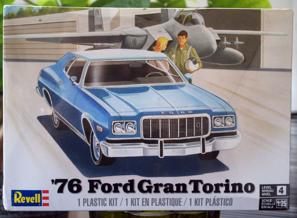 Revell 4412 1976 Ford Gran Torino 1:25 USA muscle car Bausatz