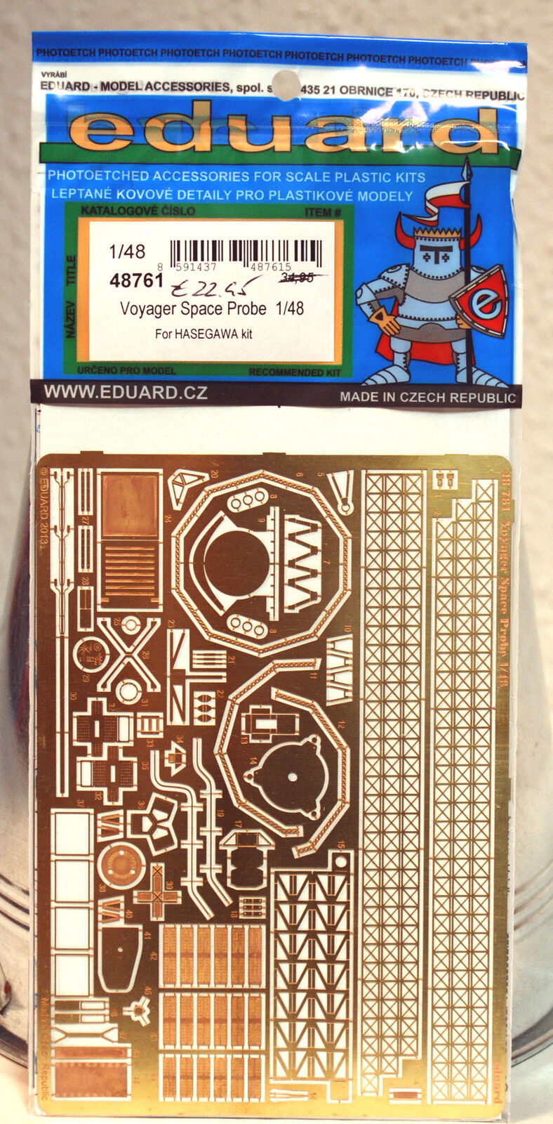 Hasegawa 54002 1977 Voyager 1+2 unbemannte Raumsonde Set inkl. PE-Parts Eduard 1:48