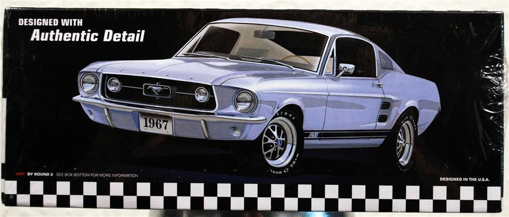 AMT 1241 1967 Ford Mustang GT Fastback 1:25