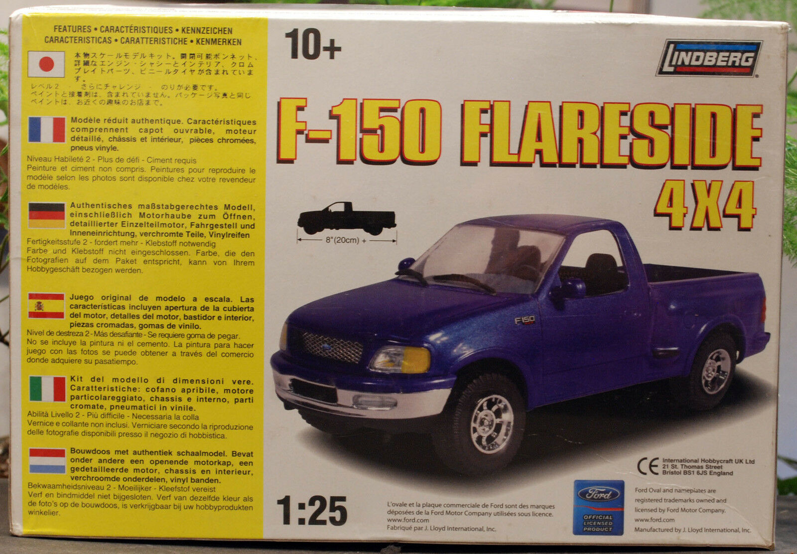 1996 - 2004 Ford F 150 Flareside 4x4 Pickup 1:24 Lindberg  72149