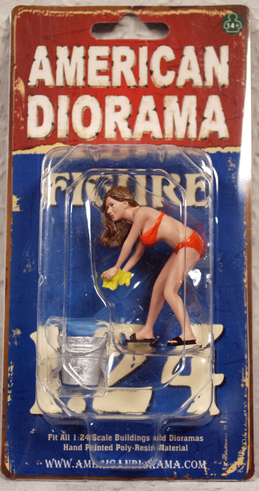 76364 American Diorama Bikini Car Wash Girl Cindy 1:24