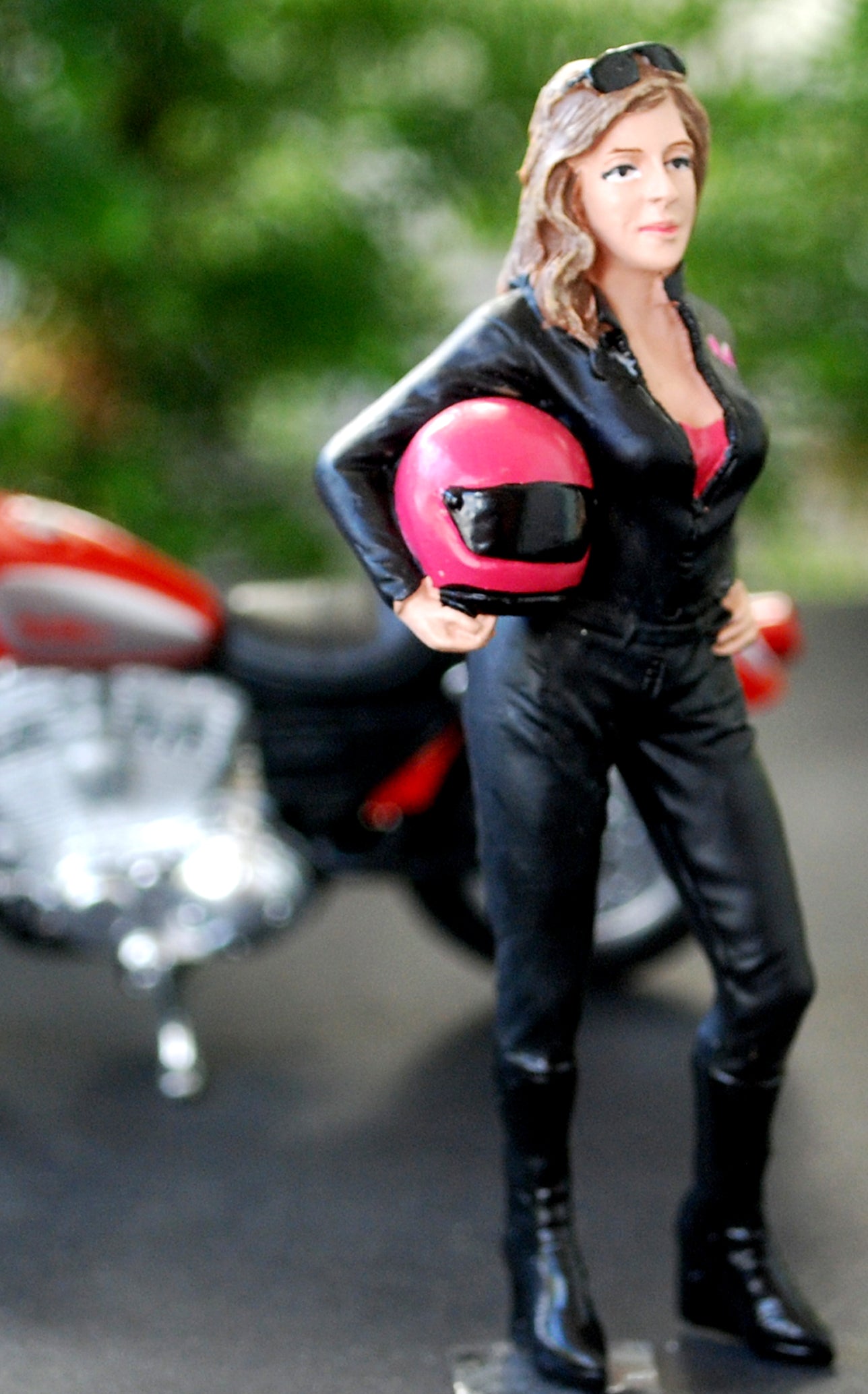 77488 American Diorama Female Biker, Motorradfahrerin, 1:24, neu 2017 neu