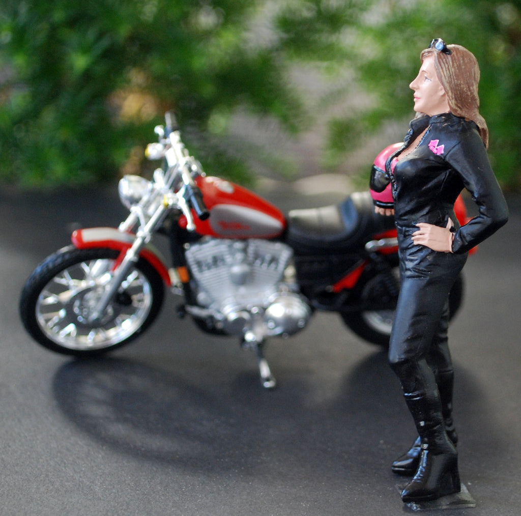 77488 American Diorama Female Biker, Motorradfahrerin, 1:24, neu 2017 neu