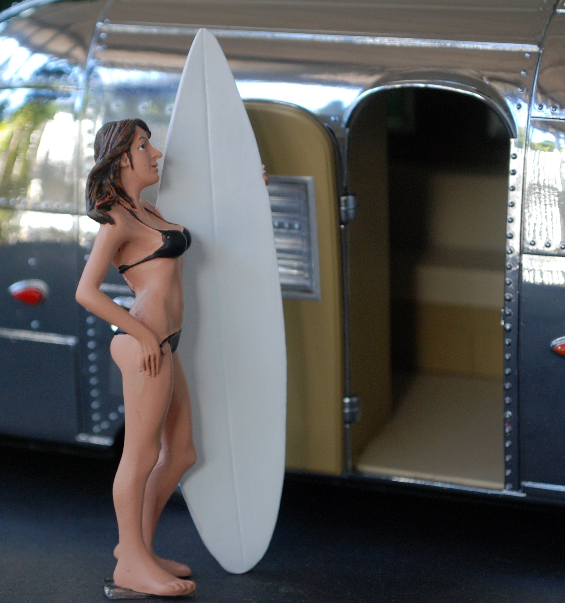 77489 American Diorama Surfer Casey 1:24