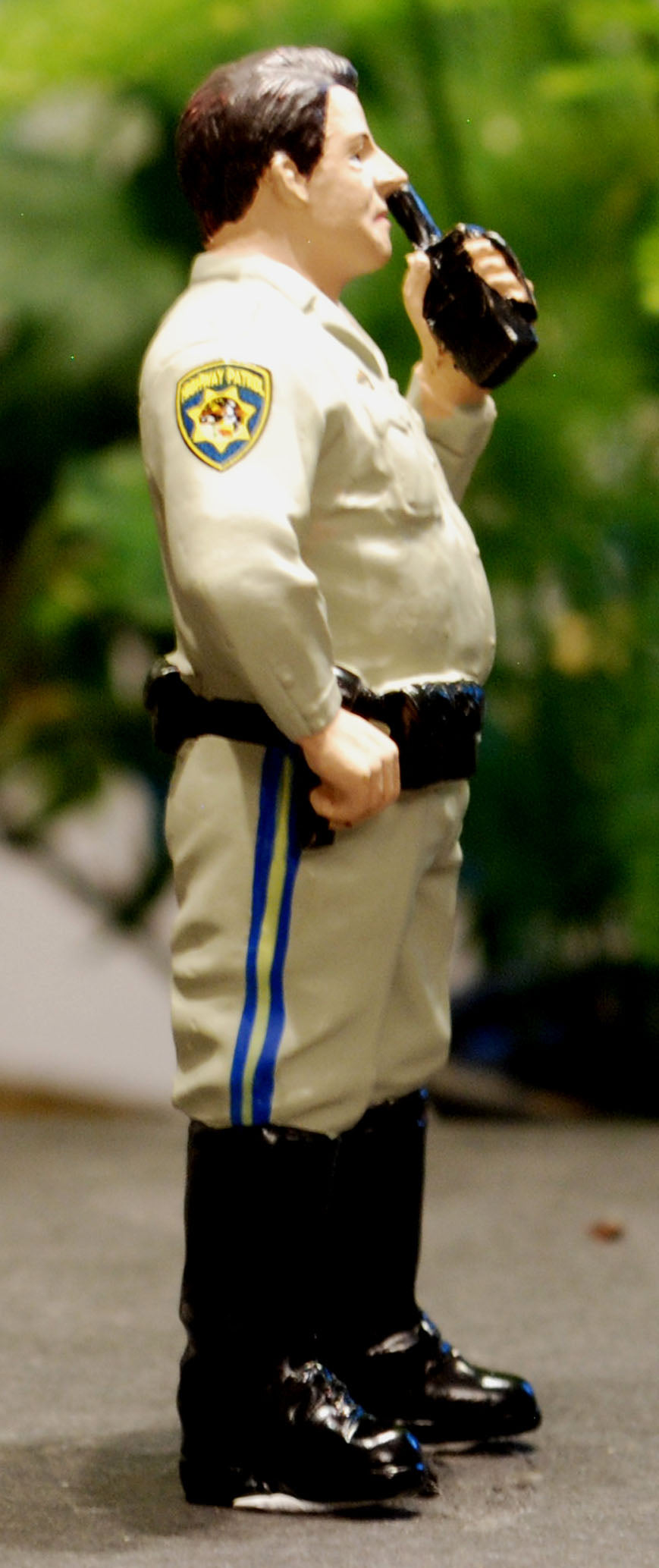 77516 American Diorama Sheriff  Talking on Radio Polizei 1:24 neu 2017