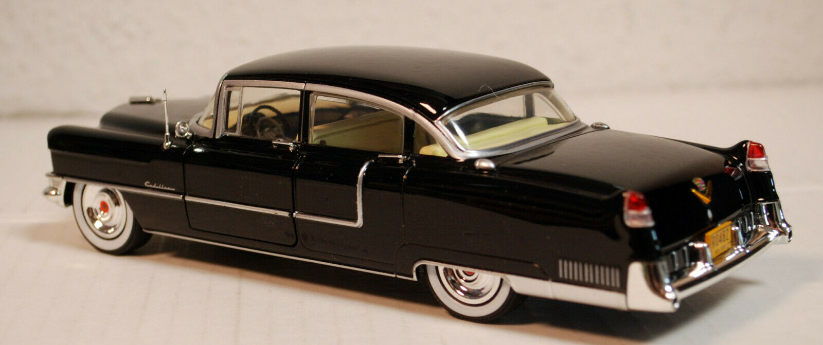 1955 Cadillac Fleetwood Series 60 The Godfather Der Pate 1:24, Green Light 84091