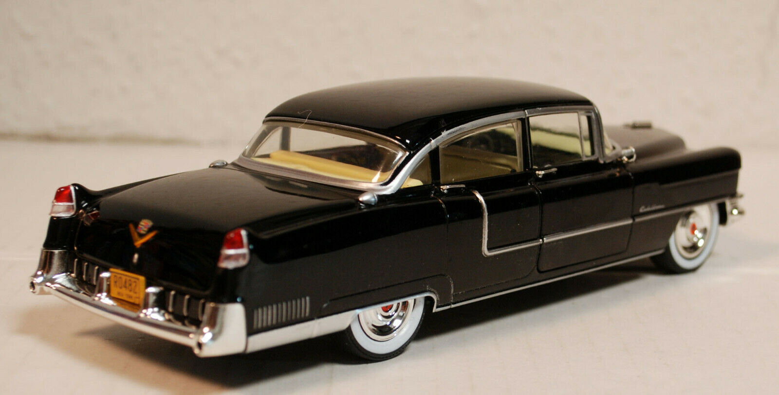 1955 Cadillac Fleetwood Series 60 The Godfather Der Pate 1:24, Green Light 84091
