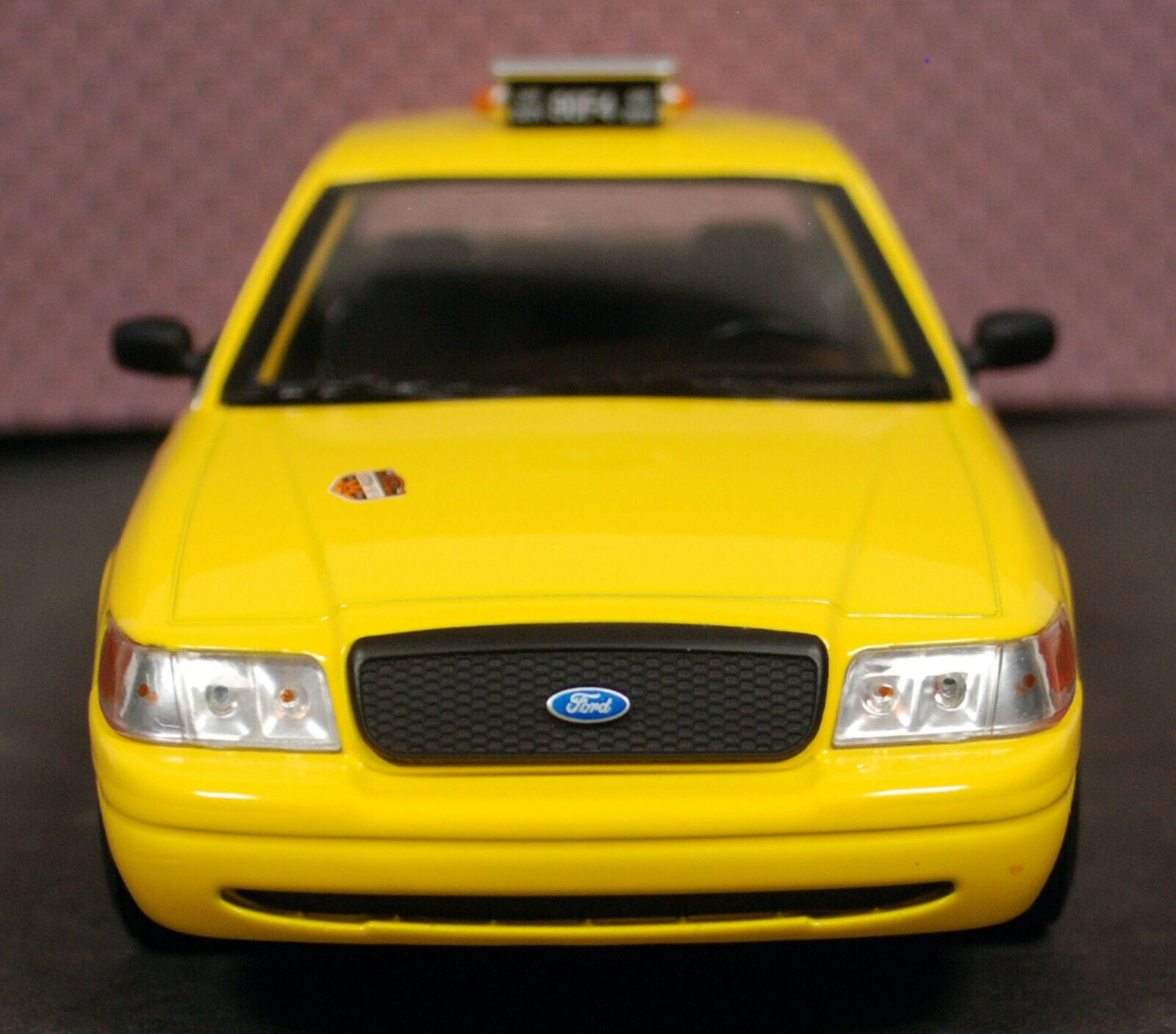 2008 Ford Crown Victoria Taxi John Wick Chapter 2 1:24 Green Light 84113