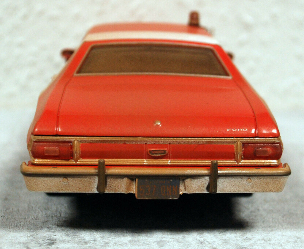1976 Ford Gran Torino Starsky & Hutch weathered 1:24 Green Light 84121