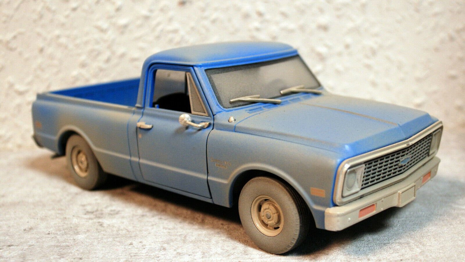 Greenlight 84141 1971 Chevrolet C 10 Pickup The Texas Chainsaw Massacre 1:24