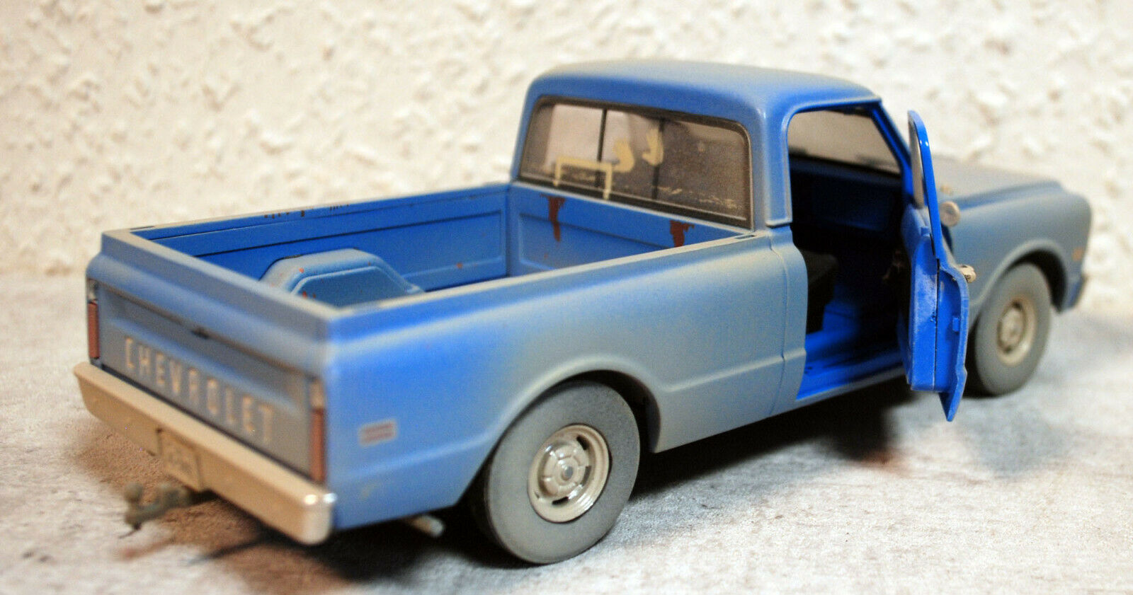 Greenlight 84141 1971 Chevrolet C 10 Pickup The Texas Chainsaw Massacre 1:24
