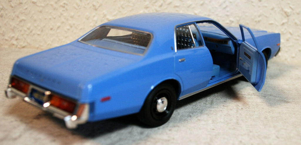 Greenlight 84142 1977 Plymouth Fury Christine 1:24
