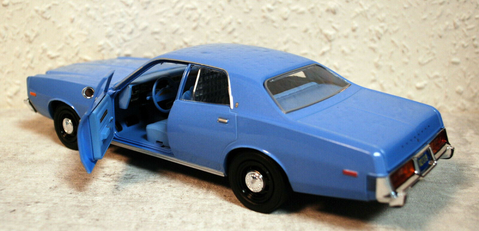 Greenlight 84142 1977 Plymouth Fury Christine 1:24