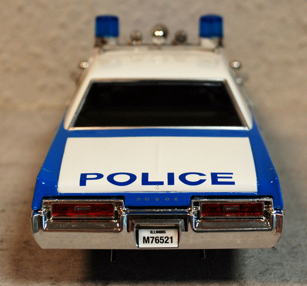 1974 Dodge Monaco Chicago Police Department 1:24 Green Light 85541