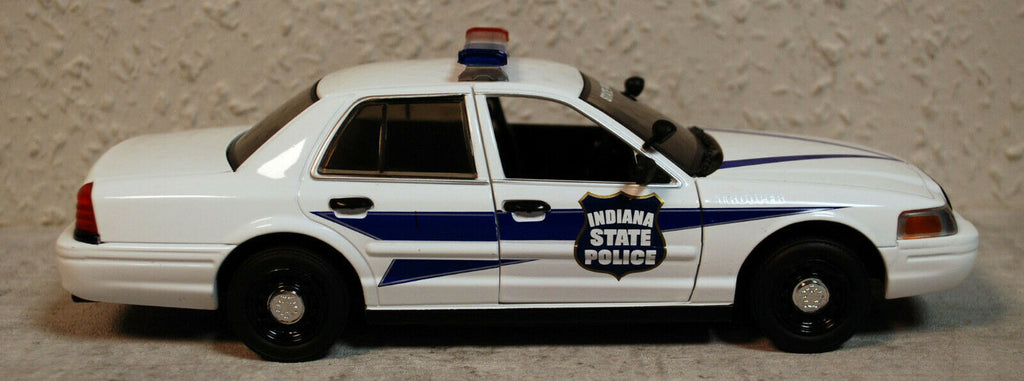 2008 Ford Crown Victoria Indiana State Police 1:24 Green Light 85543
