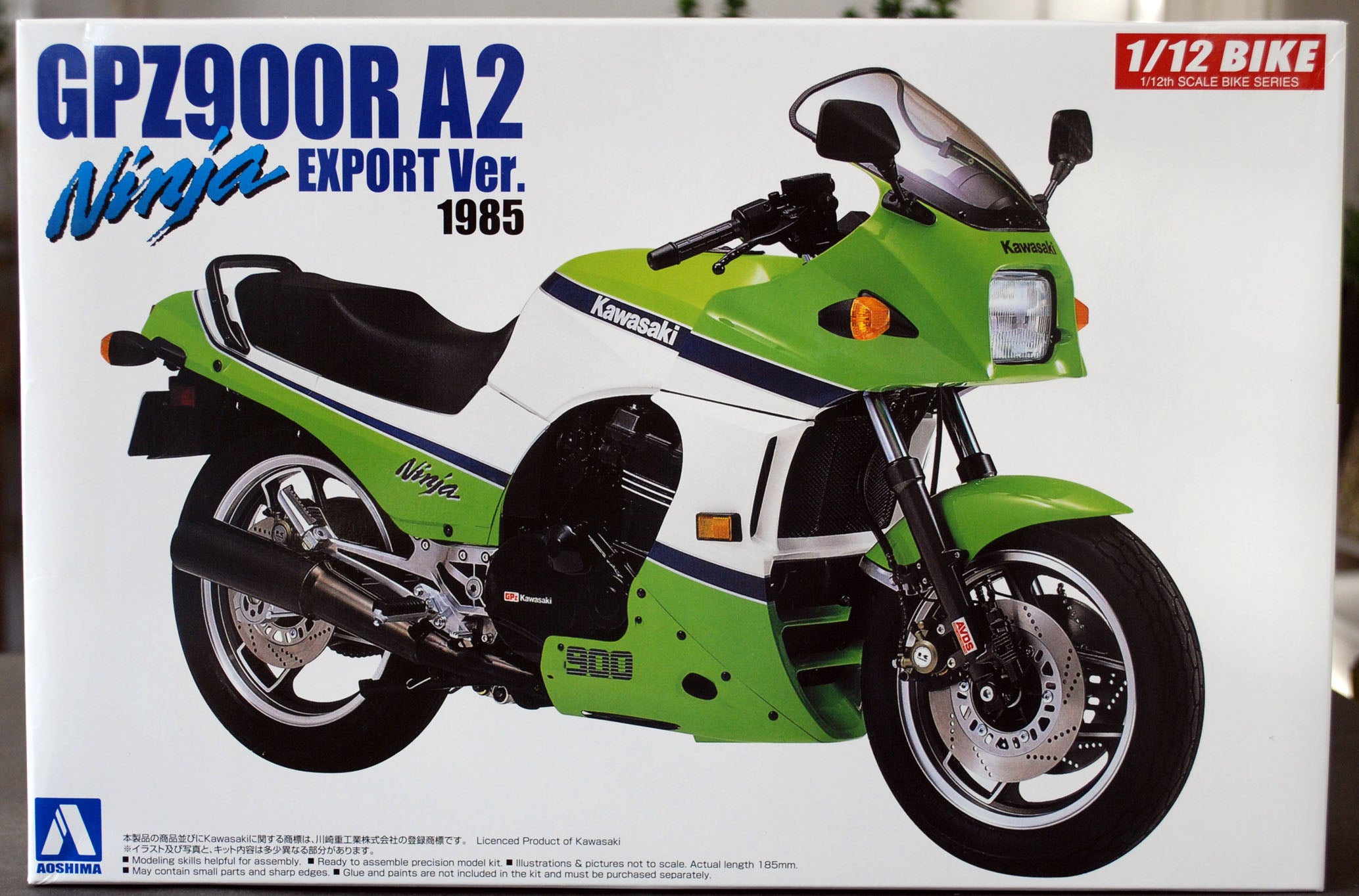 Aoshima 064993 1985 Kawasaki GPZ 900 R A 2 Ninja Export Vers. 1:12 Motorrad Bike