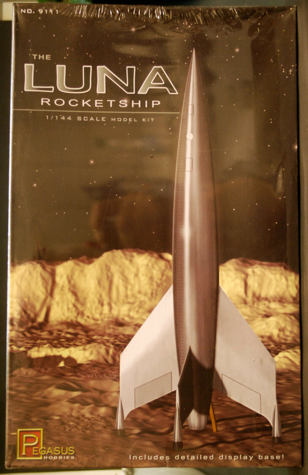 Luna Rocketship, 1:144, Pegasus 9111