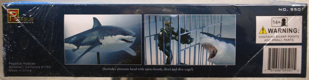 Great White Shark Weißer Hai mit Käfig und Taucher 1:18 Pegasus 9501