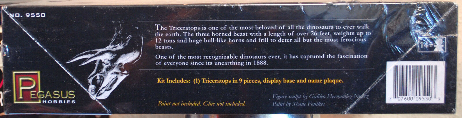 Pegasus 9550 Triceratops Dinosaurier 1:24
