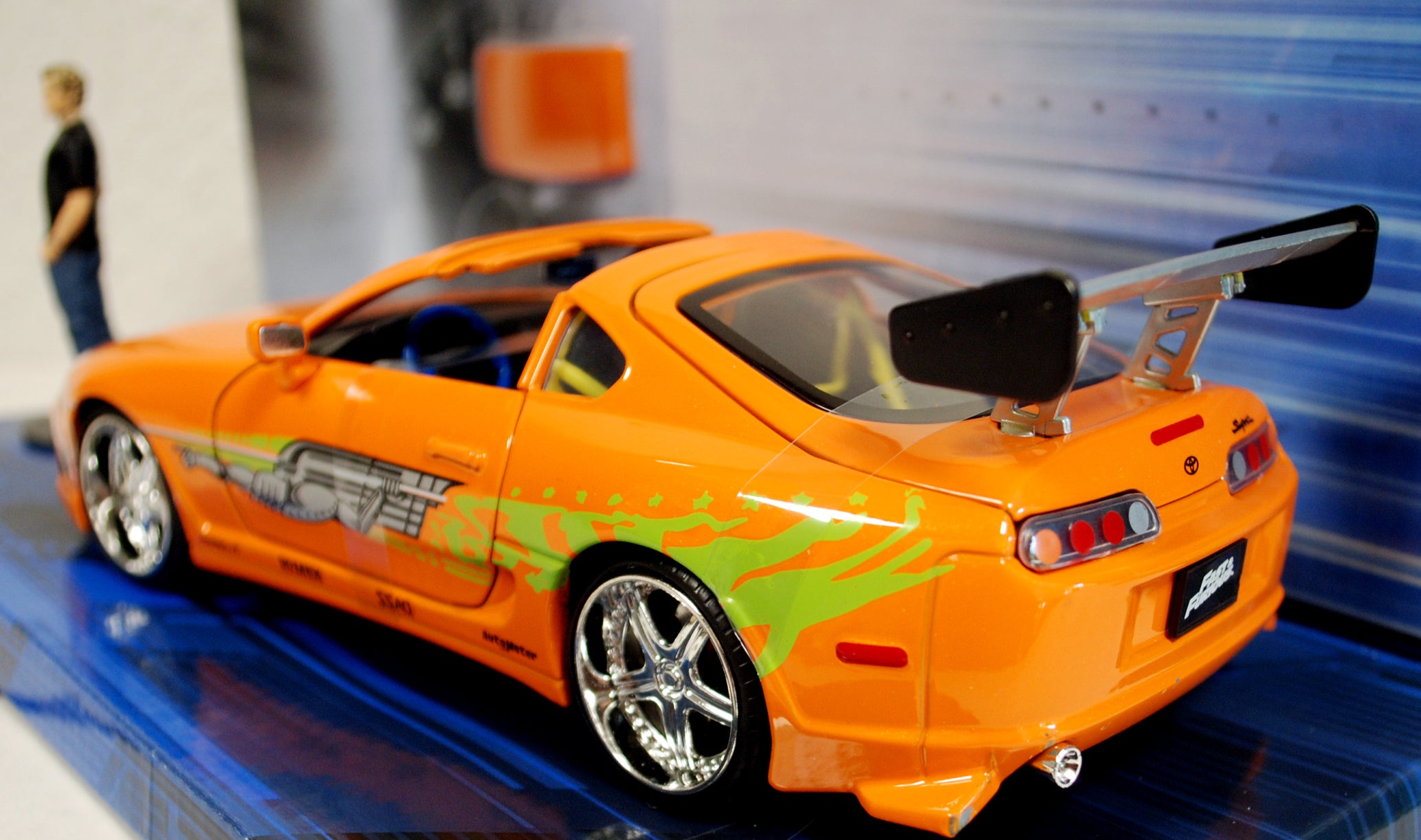 1996 Brians Toyota Supra Fast & Furious w. Brian Figure 1:24 Jada Toys 30738