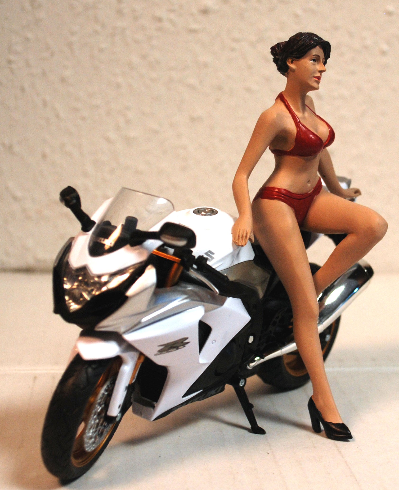 38374 American Diorama Biker Girl Motorrad Fahrer 1:12 Neu 2019
