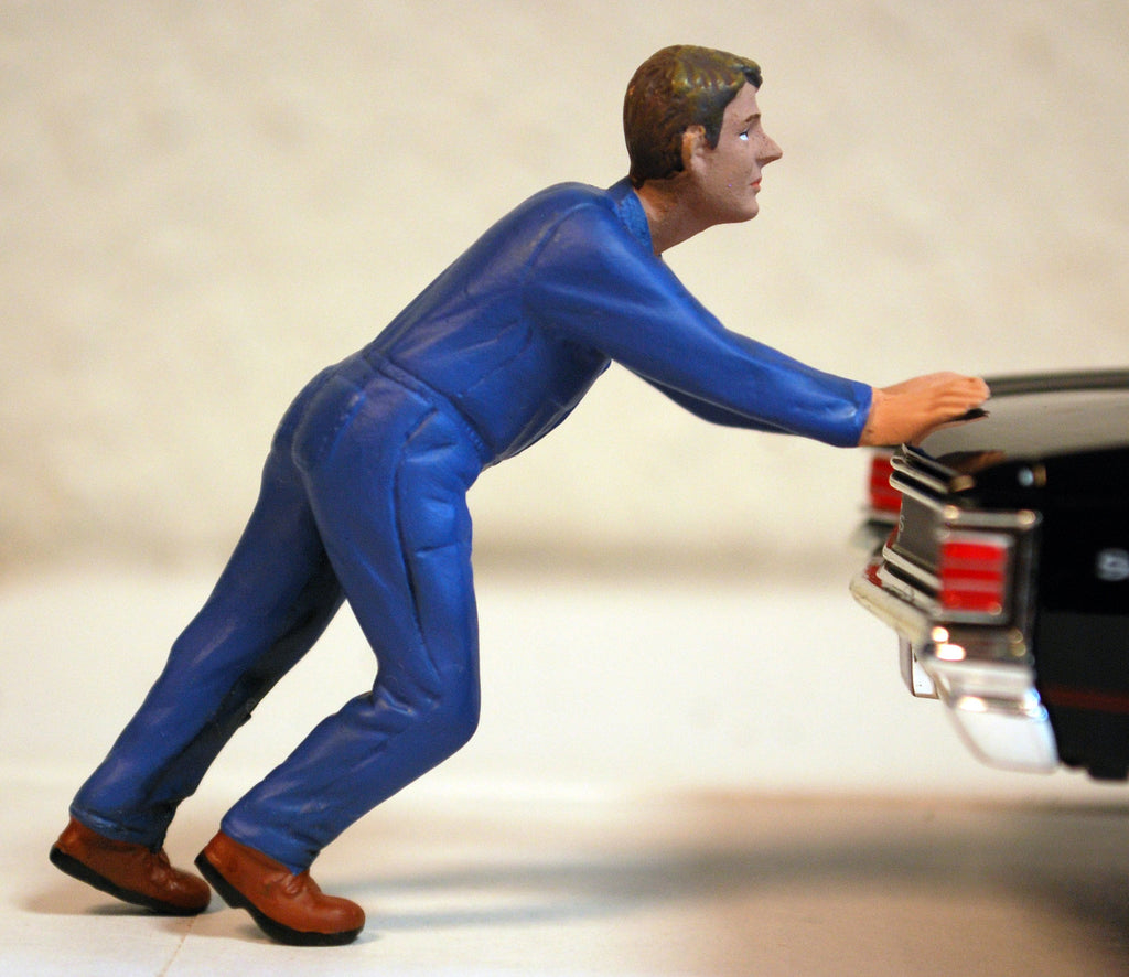 38278 American Diorama Werkstatt Team Mechanic Darwin pushing 1:24