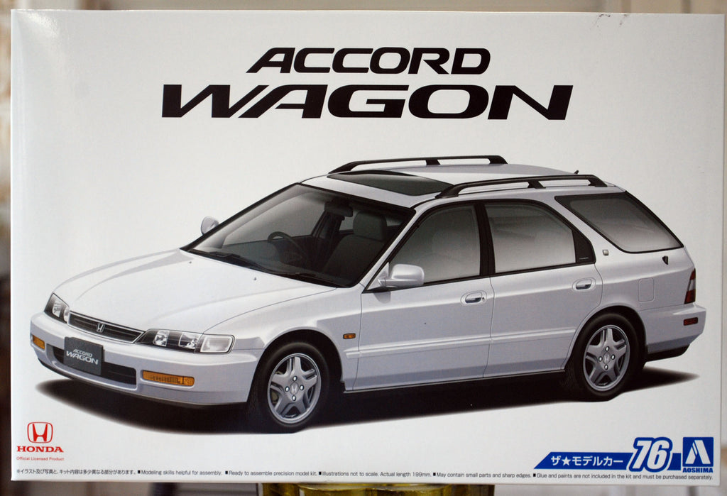 Aoshima 064818 1996 Honda Accord Wagon 2,2 VTL SIR JDM 1:24