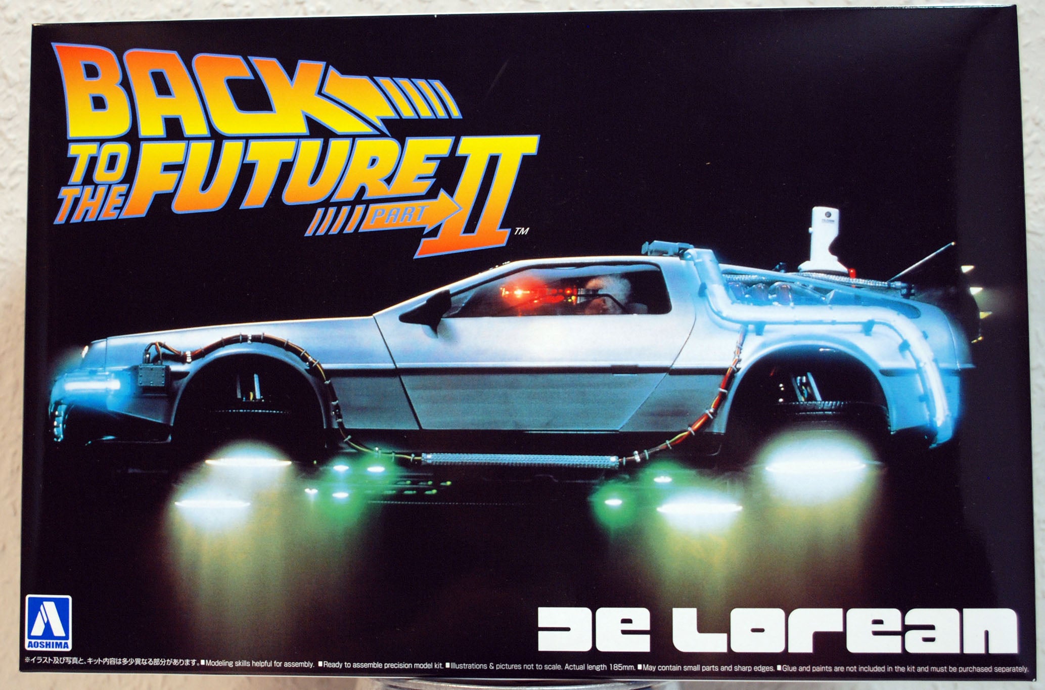 Aoshima 059173 DeLorean DMC-12 Zurück in die Zukunft II Bausatz 1:24