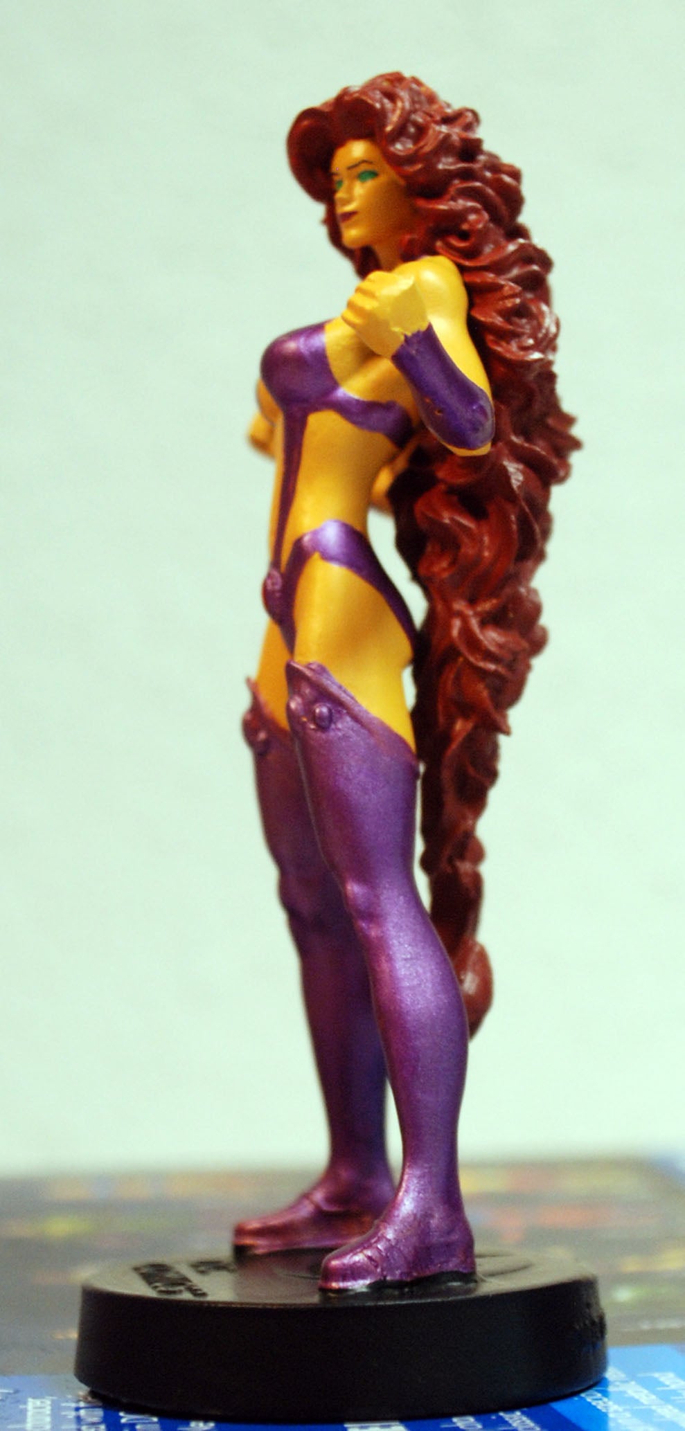 DC Super Hero Collection Starfire 1:21 ADB 5568