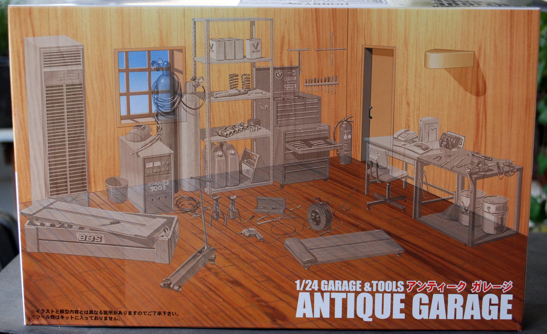 Fujimi 111049 Antique Garage Werkstatt Büro 1:24 Garage & Tools