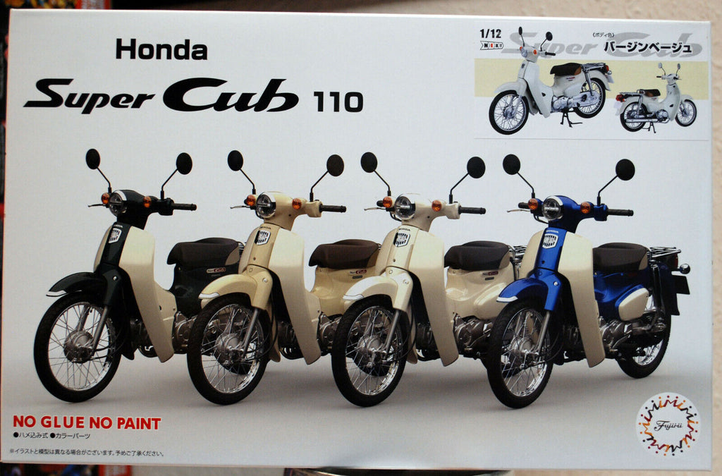 Fujimi 141817 Honda Super Cub Virgin beige 1:12