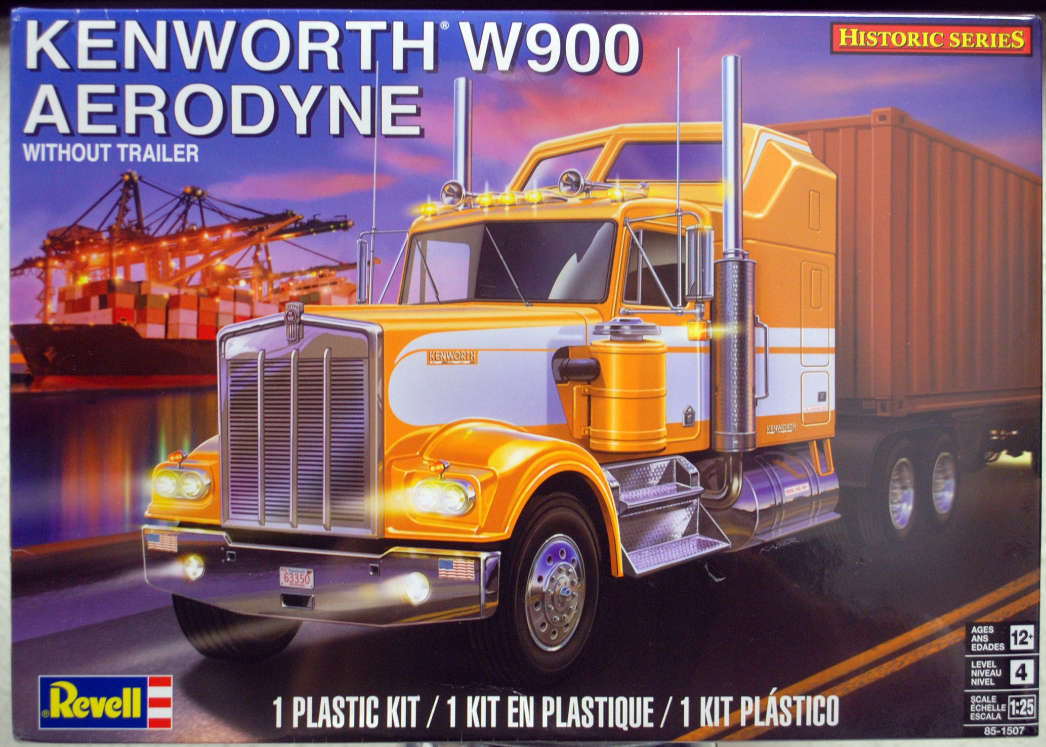 Revell 1507 Kenworth W 900 Aerodyne Tractor Truck LKW 1:25