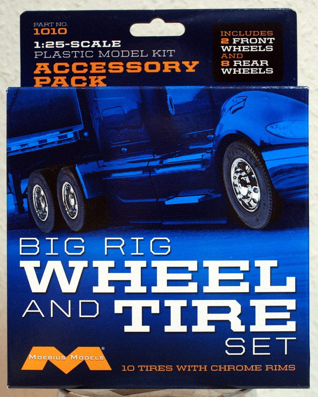 Big Rig Wheel and Tire Set LKW Reifen und Felgen 1:25 Moebius 1010