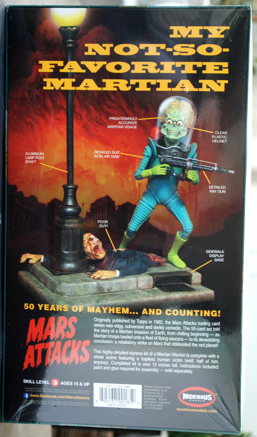 Mars Attacks Martian Warrior Diorama Moebius 936