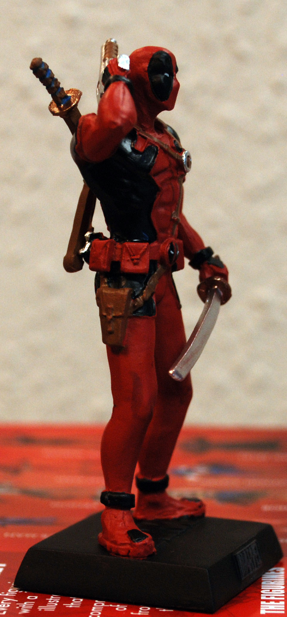 Marvel Classic Figurine Collection Deadpool 1:21 AAE 6061