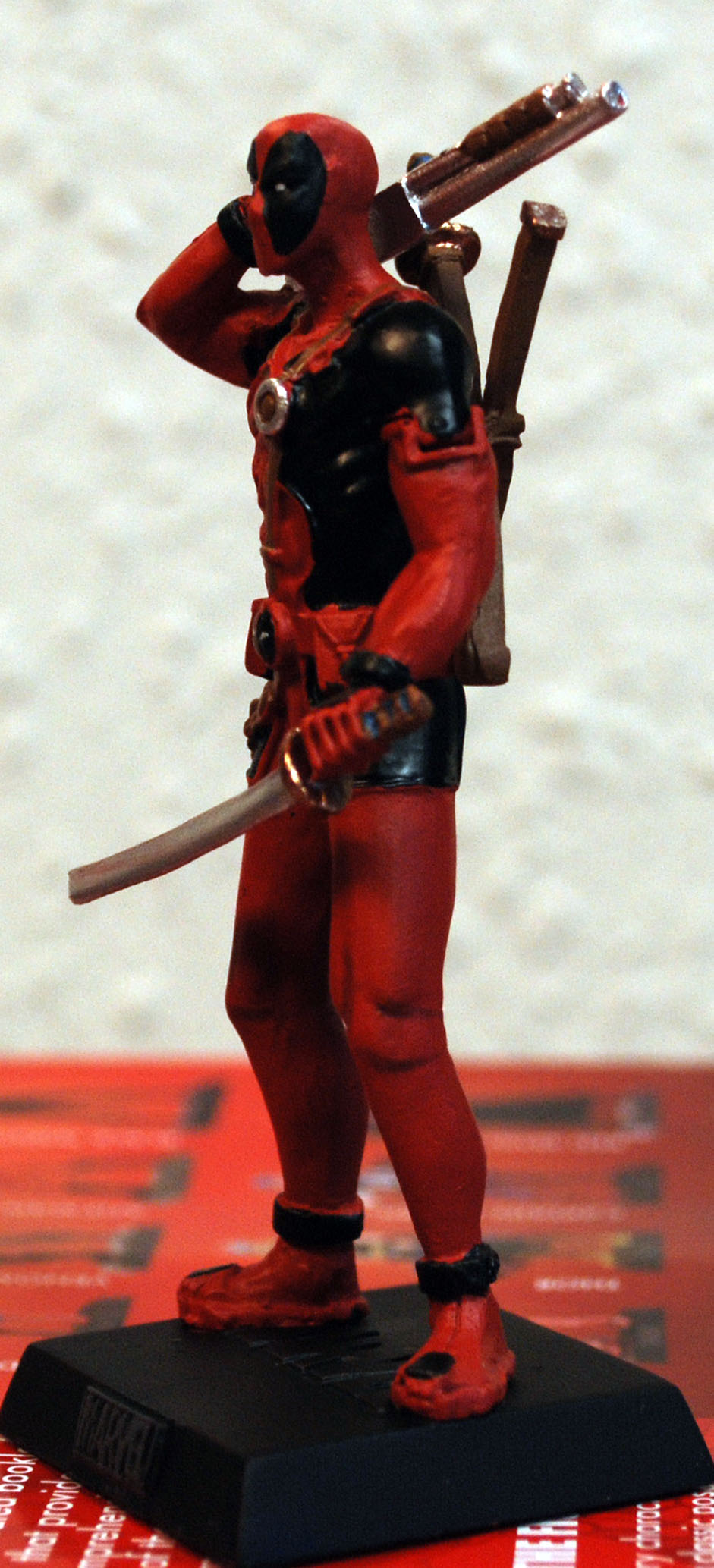 Marvel Classic Figurine Collection Deadpool 1:21 AAE 6061
