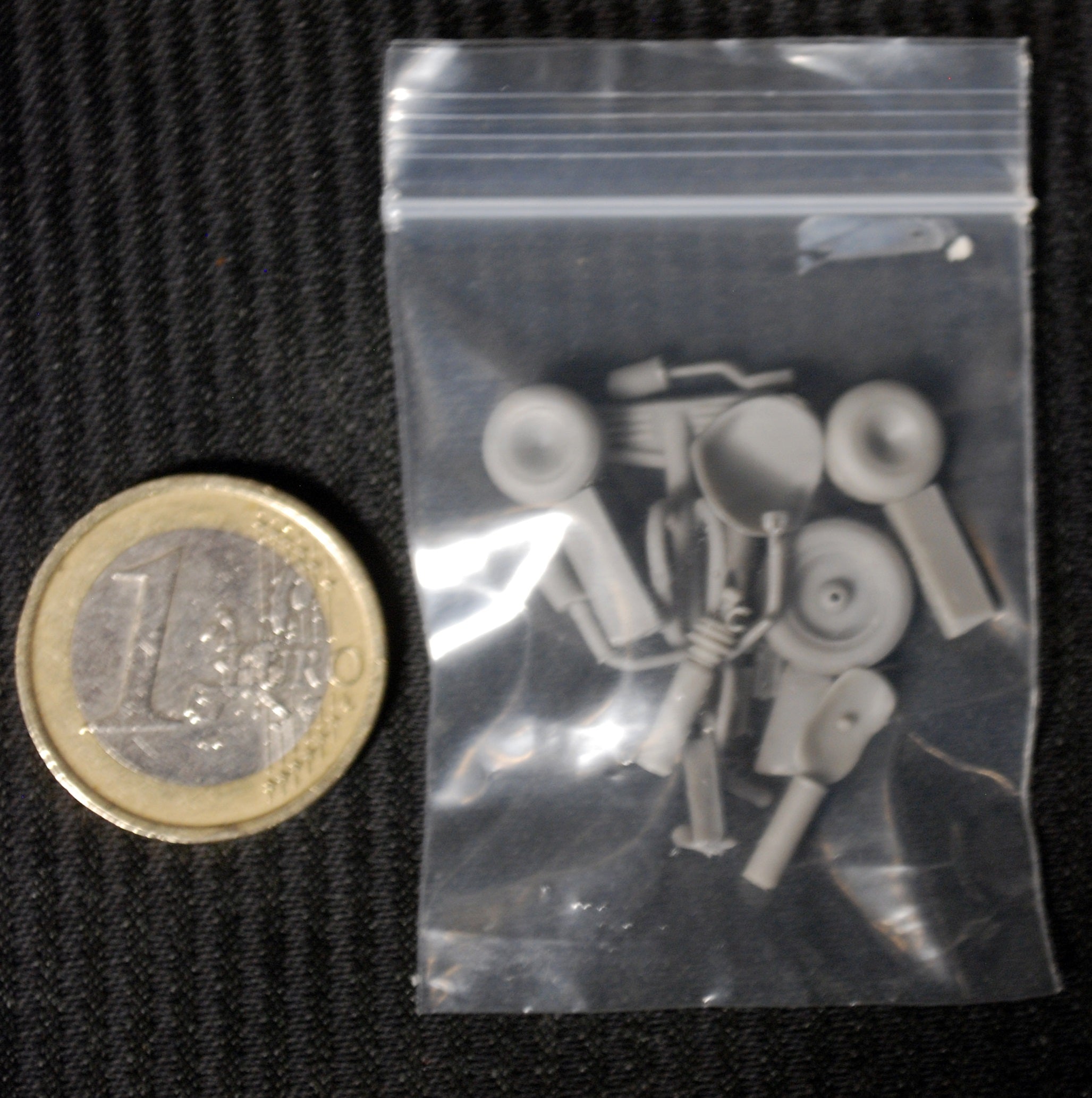 ZoomOn Z061 Mini Tricycle Kinder Dreirad 1:24