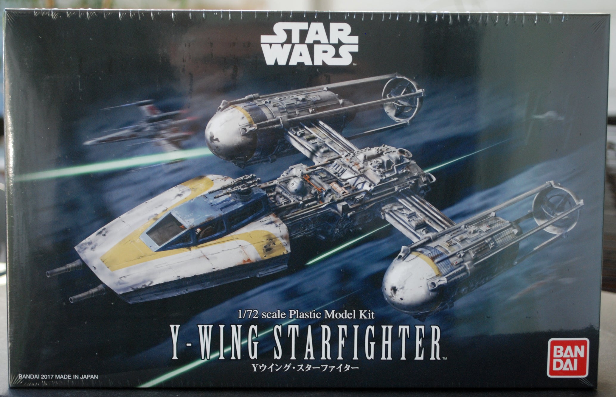 Star Wars Y- Wing Fighter w. R2-D2 1:72 Bandai 5063845 Revell 01209