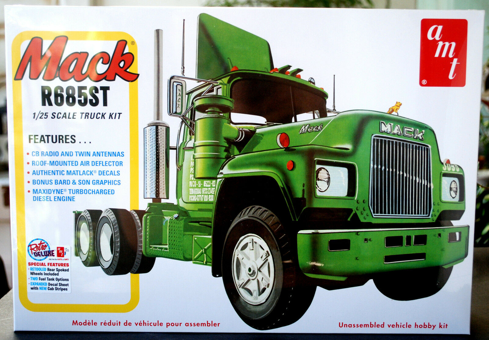 Mack R 685 ST Tractor Zugmaschine, 1:25, AMT 1039 wieder neu 2017