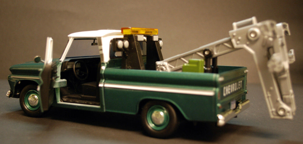1966 Chevrolet C10 Fleetside Pickup Wrecker Abschleppdienst 1:24 Motor Max 75430