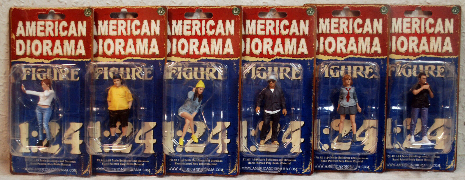 76377B American Diorama Car Meet 1 Figure Set 6 Figuren 1:24