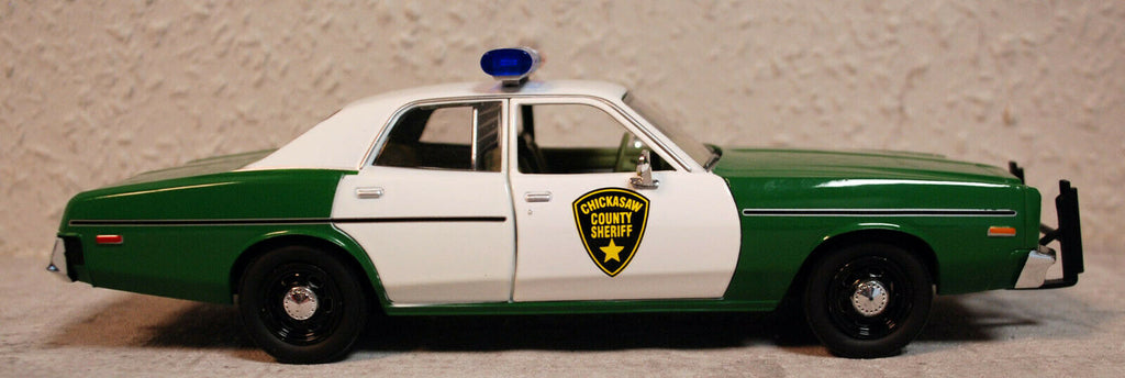 1975 Plymouth Fury Chickasaw County Sheriff 1:24 Green Light 84096
