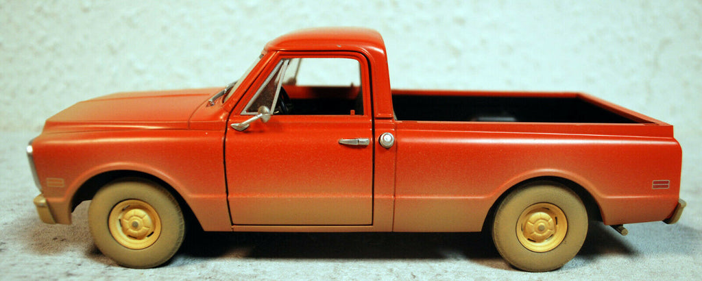 Greenlight 84131 1971 Chevrolet C 10 Pickup Ground Hog Day 1:24