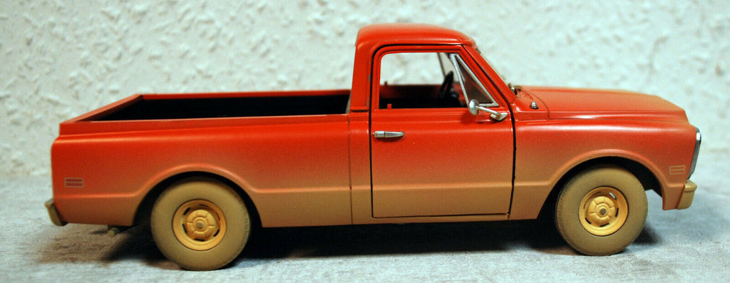 Greenlight 84131 1971 Chevrolet C 10 Pickup Ground Hog Day 1:24