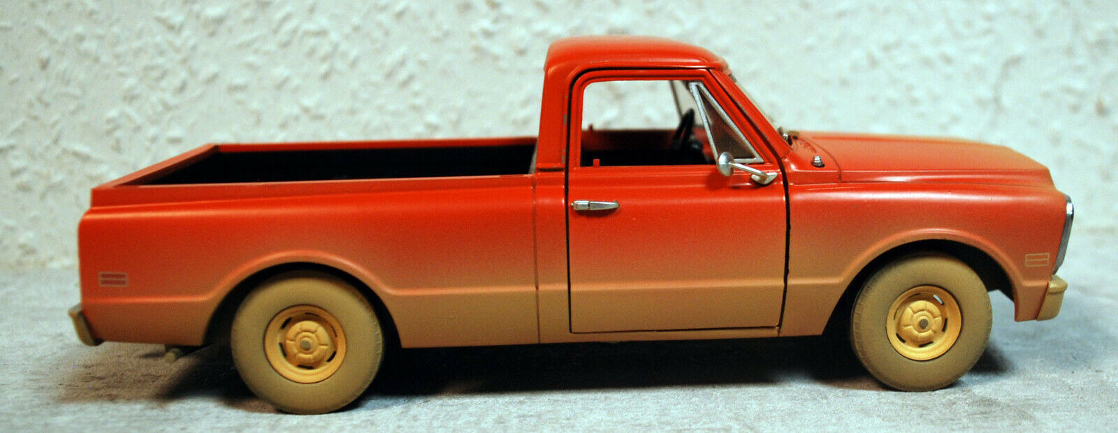 Greenlight 84131 1971 Chevrolet C 10 Pickup Ground Hog Day 1:24