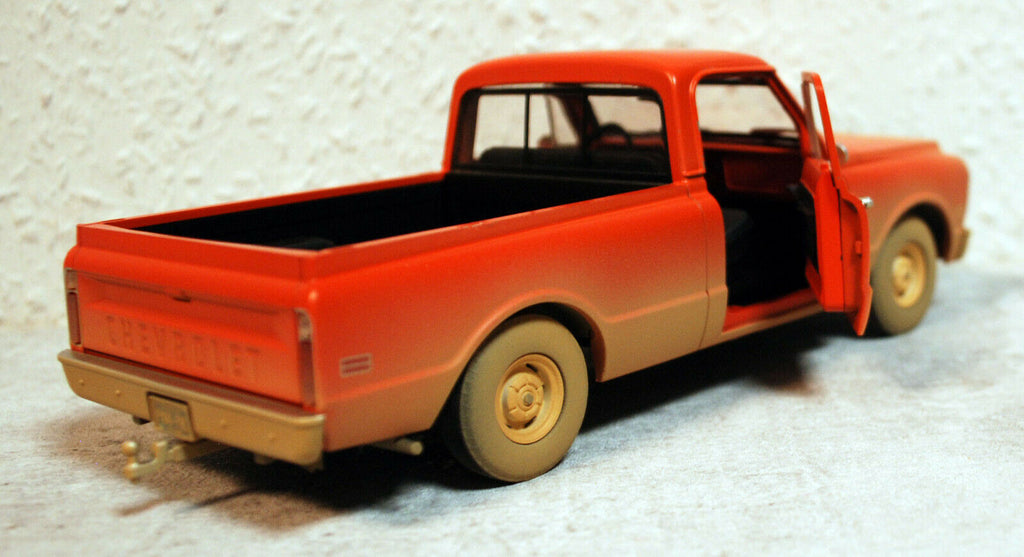 Greenlight 84131 1971 Chevrolet C 10 Pickup Ground Hog Day 1:24